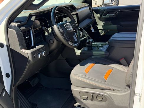 Used 2026 GMC Sierra 1500 AT4 AWD/4WD image 10