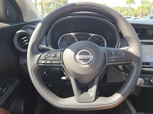 Used 2025 Nissan Kicks Play S FWD image 8