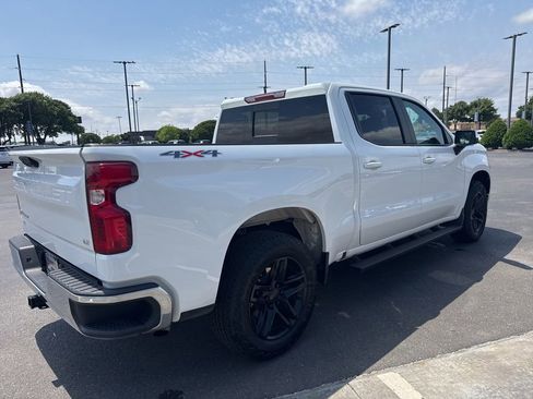 Used 2024 Chevrolet Silverado 1500 LT w/ Convenience Package II AWD/4WD image 5