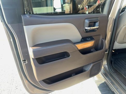 Used 2015 Chevrolet Silverado 2500 LTZ w/ LTZ Plus Package AWD/4WD image 10