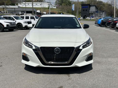 Used 2020 Nissan Altima 2.5 SR w/ Premium Package image 8