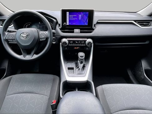 Used 2025 Toyota RAV4 XLE w/ Convenience Package FWD image 16