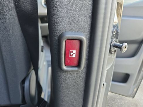 New 2025 Mercedes-Benz Sprinter 2500 image 32
