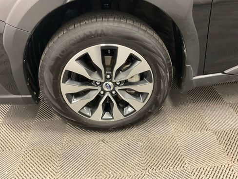 Certified 2025 Subaru Outback Limited AWD/4WD image 17