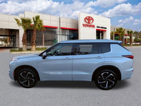 Used 2024 Mitsubishi Outlander SEL image 7