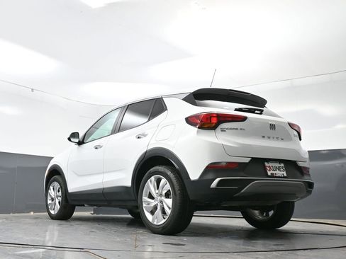 Used 2025 Buick Encore GX Preferred AWD/4WD image 57
