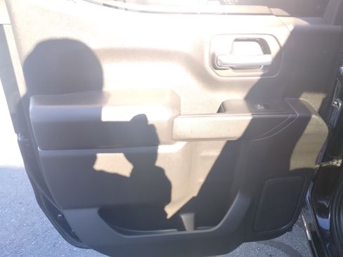 Used 2022 Chevrolet Silverado 1500 Custom Trail Boss image 16