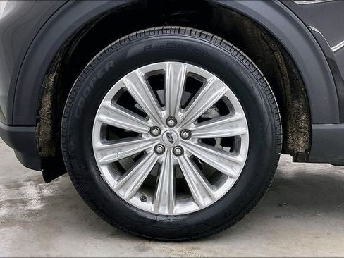 Used 2023 Ford Explorer Limited w/ Limited Technology Package AWD/4WD image 10