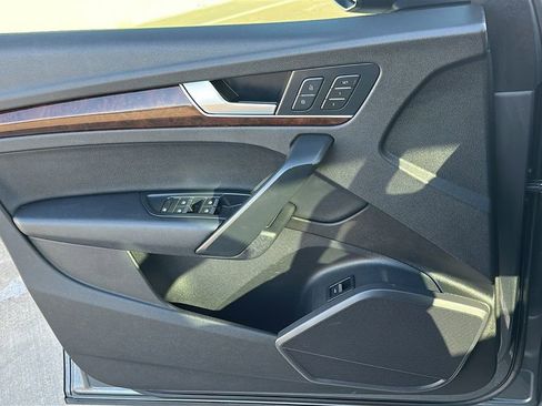 Used 2018 Audi Q5 2.0T Premium Plus w/ Premium Plus Package image 20