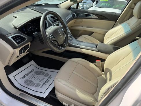 Used 2019 Lincoln MKZ Reserve image 11