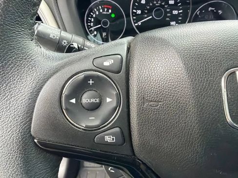 Used 2016 Honda HR-V EX-L image 18