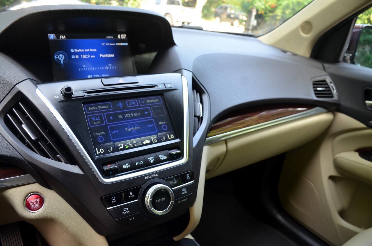 Used 2014 Acura MDX w/ Technology Package AWD/4WD image 18