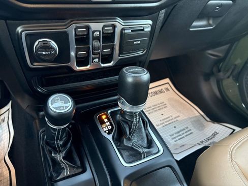 Used 2021 Jeep Gladiator Overland w/ Popular Equipment Package image 15