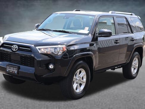 Used 2022 Toyota 4Runner SR5 RWD image 23