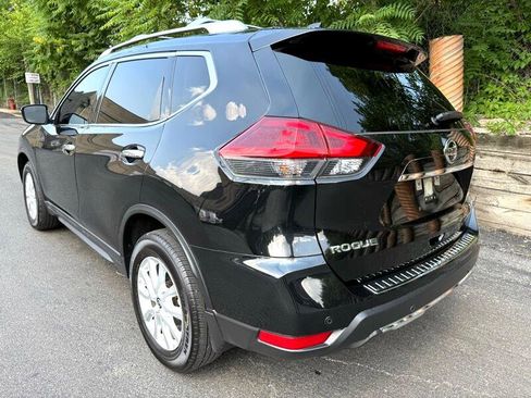 Used 2020 Nissan Rogue SV image 7