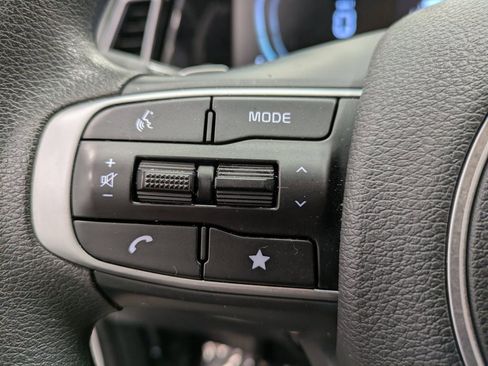 Certified 2024 Kia Sportage LX image 16