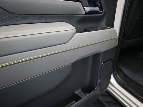 New 2026 Chevrolet Silverado 2500 ZR2 AWD/4WD image 15