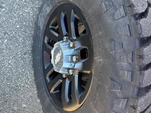 Used 2018 Chevrolet Silverado 2500 LTZ w/ Z71 Package, Off-Road image 23