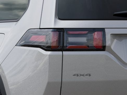 Used 2026 Jeep Cherokee Limited AWD/4WD image 9