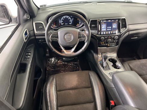 Used 2022 Jeep Grand Cherokee Laredo X image 23