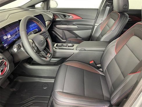 New 2026 Chevrolet Equinox EV RS image 2