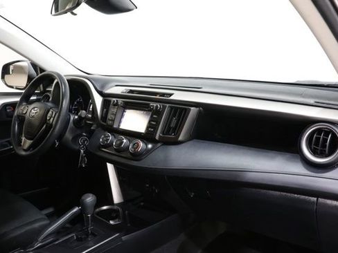 Used 2017 Toyota RAV4 LE FWD image 15