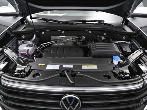 New 2026 Volkswagen Atlas Cross Sport SE AWD/4WD image 15