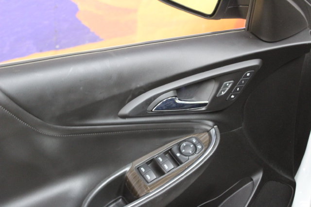Used 2022 Chevrolet Malibu Premier FWD image 13