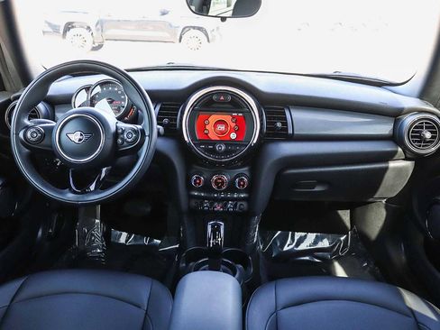 Used 2020 MINI Cooper 2-Door Hardtop image 16