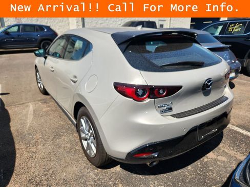 Used 2026 MAZDA MAZDA3 Hatchback w/Premium Plus Pkg AWD/4WD image 8