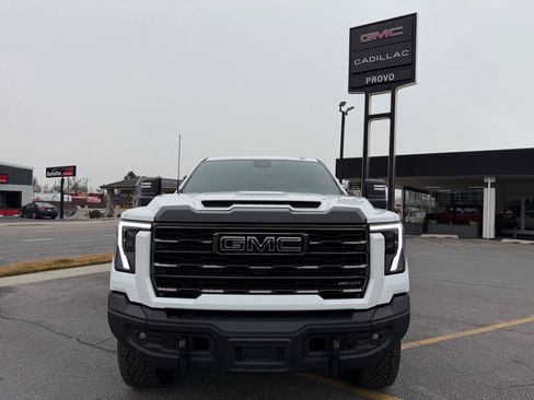 Used 2025 GMC Sierra 2500 AT4X w/ AT4X AEV Edition image 3