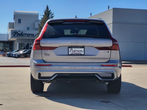 New 2026 Volvo XC60 B5 Plus w/ Climate Package image 5