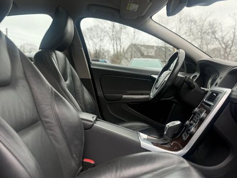 Used 2013 Volvo S60 T5 AWD/4WD image 19