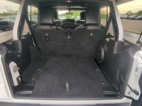 Used 2019 Jeep Wrangler Unlimited Sahara AWD/4WD image 24