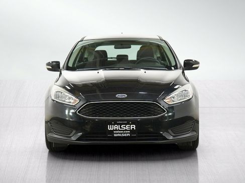Used 2015 Ford Focus SE FWD image 8
