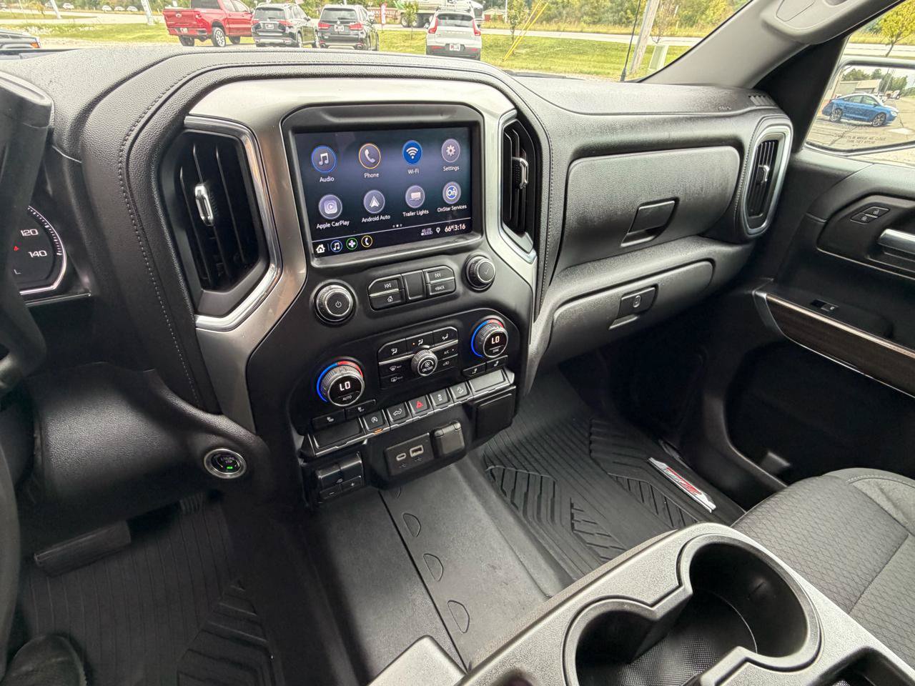 Used 2020 Chevrolet Silverado 1500 RST AWD/4WD image 16