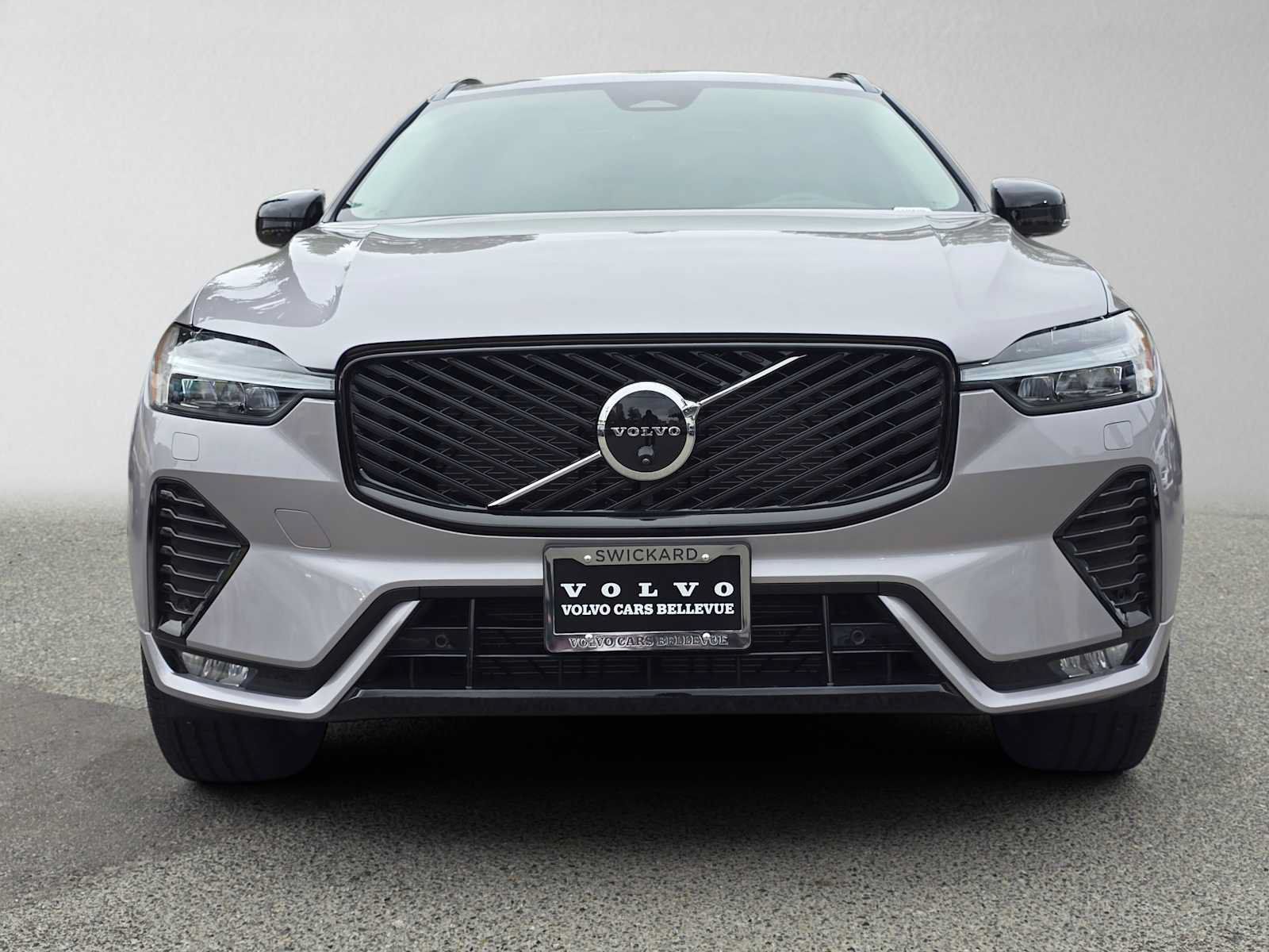 Used 2026 Volvo XC60 B5 Plus w/ Climate Package AWD/4WD image 8