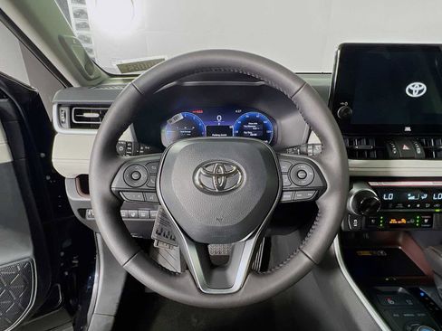New 2025 Toyota RAV4 Limited image 8
