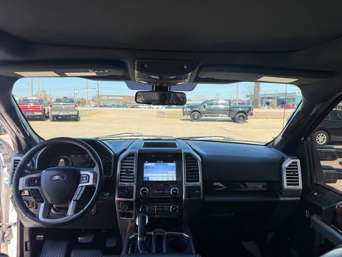 Used 2016 Ford F150 Platinum w/ Equipment Group 701A Luxury image 26