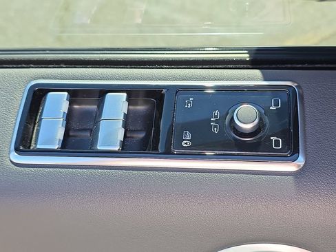 Used 2022 Land Rover Range Rover Sport HSE Silver Edition image 32