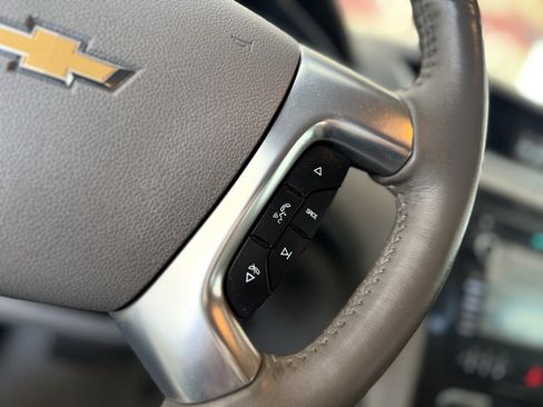 Used 2015 Chevrolet Traverse LTZ image 23