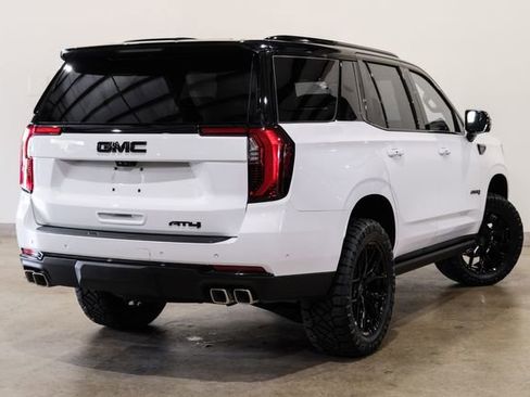 Used 2026 GMC Yukon AT4 w/ AT4 Premium Plus Package AWD/4WD image 6