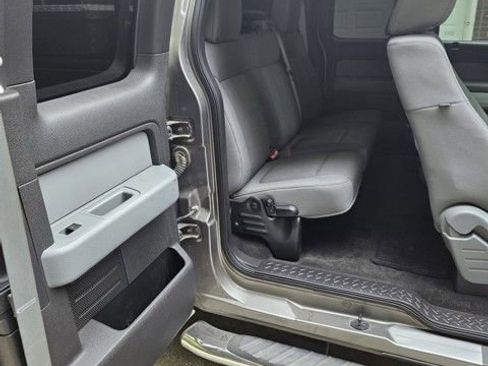 Used 2011 Ford F150 XLT w/ XLT Chrome Pkg RWD image 12