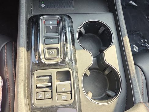 Used 2023 Honda Pilot TrailSport image 24