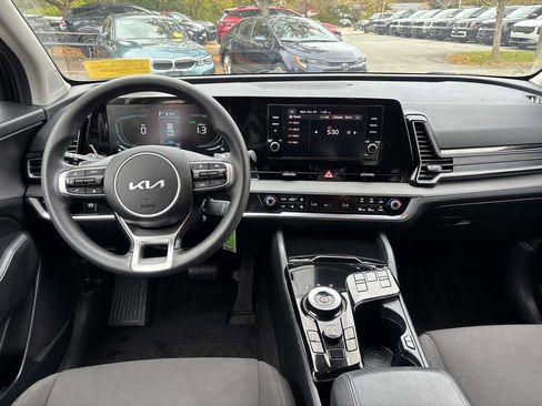 Used 2024 Kia Sportage LX AWD/4WD image 12