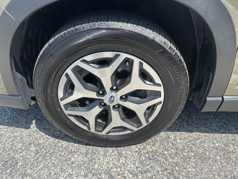 Used 2022 Subaru Forester Premium image 14