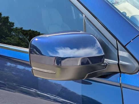Used 2025 Honda Pilot EX-L image 12