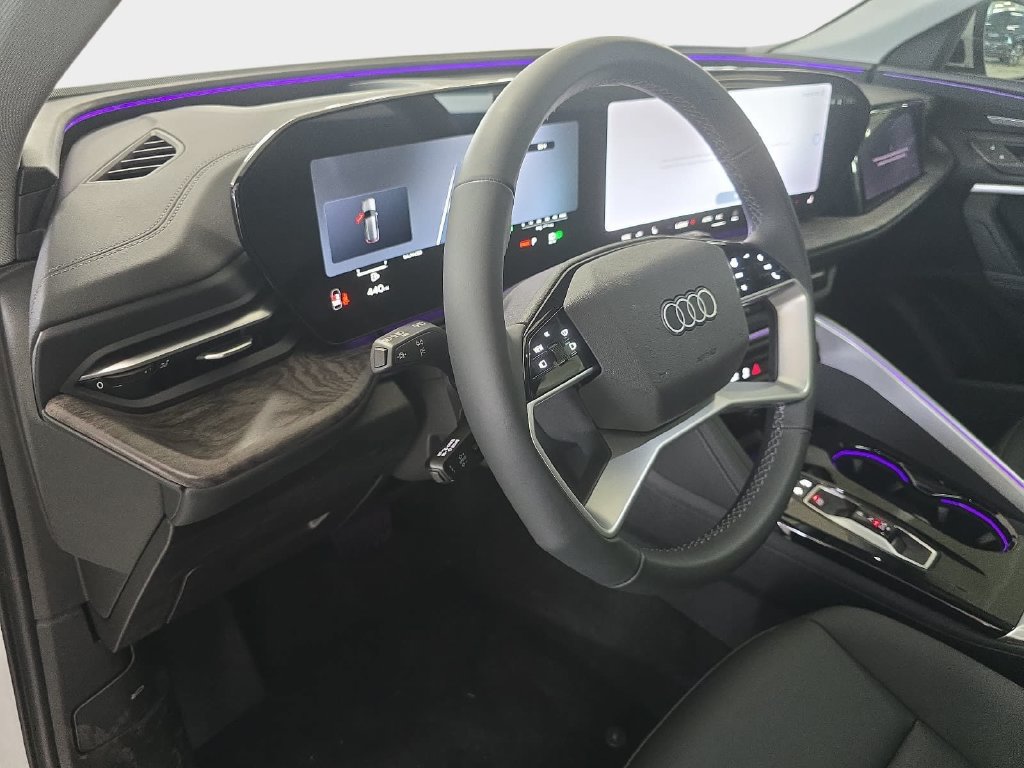 New 2026 Audi Q5 Premium Plus w/ Premium Plus AWD/4WD image 18