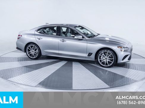 Used 2025 Genesis G70 2.5T AWD/4WD image 13