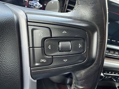 Used 2022 GMC Sierra 1500 SLT w/ SLT Convenience Package image 19